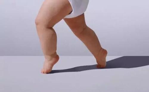 抬脚走路.jpg