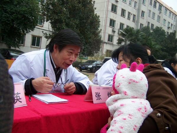 东苑小区义诊 118_光影_1.jpg