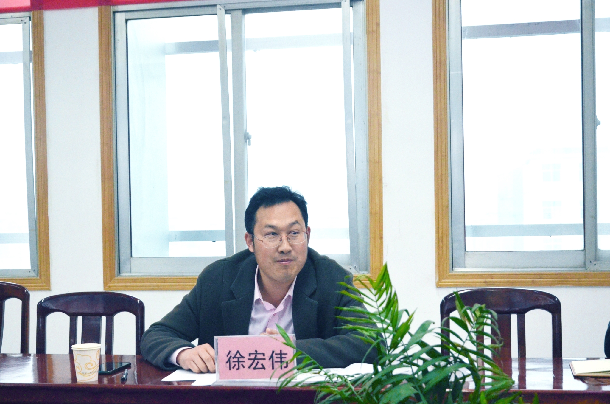 9徐宏伟蓝.jpg