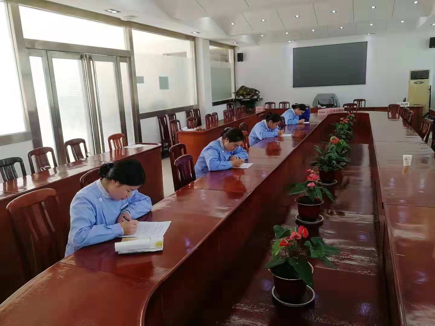 微信图片_20181106085838.jpg