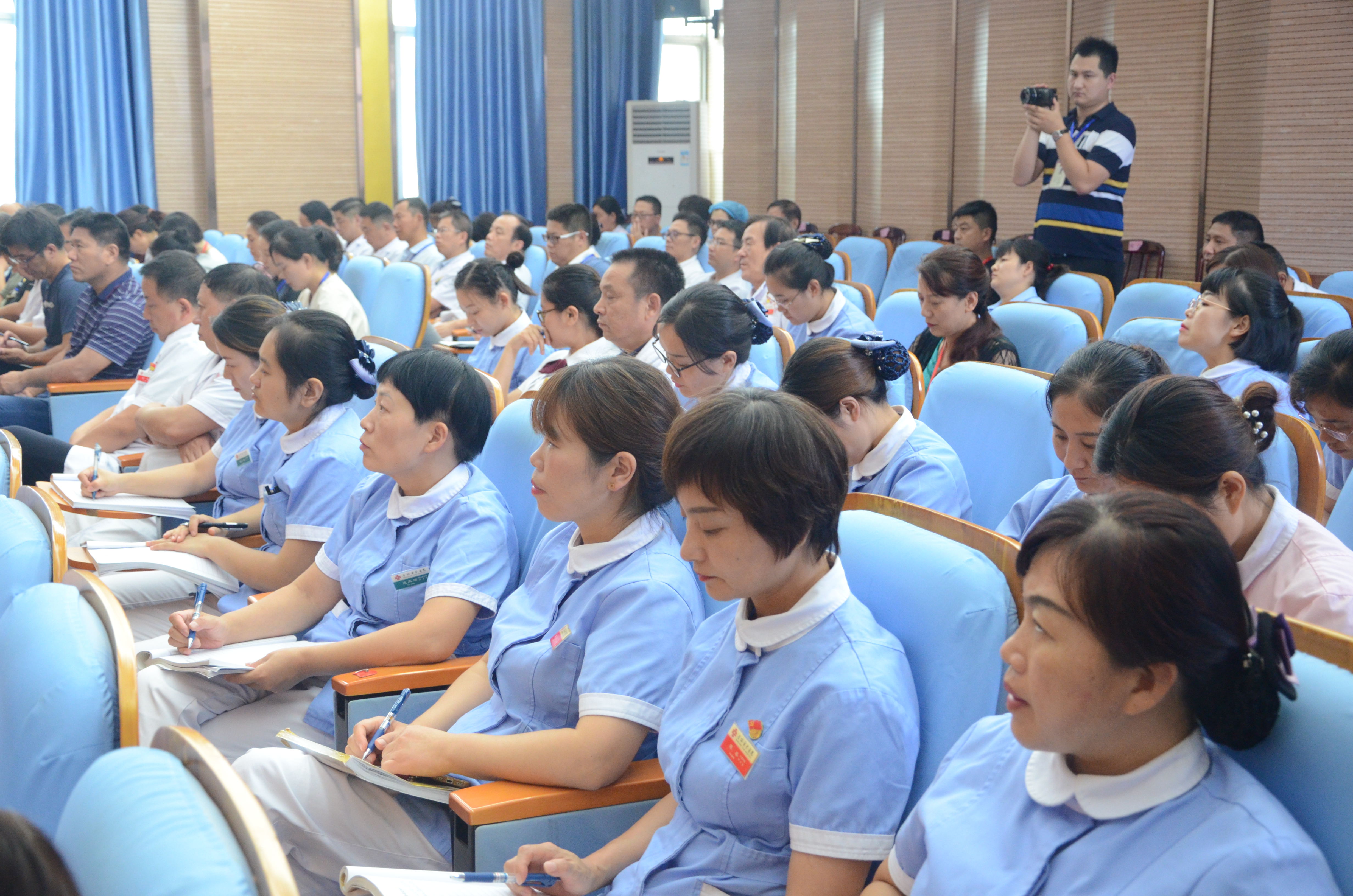 参会人员 (2).jpg