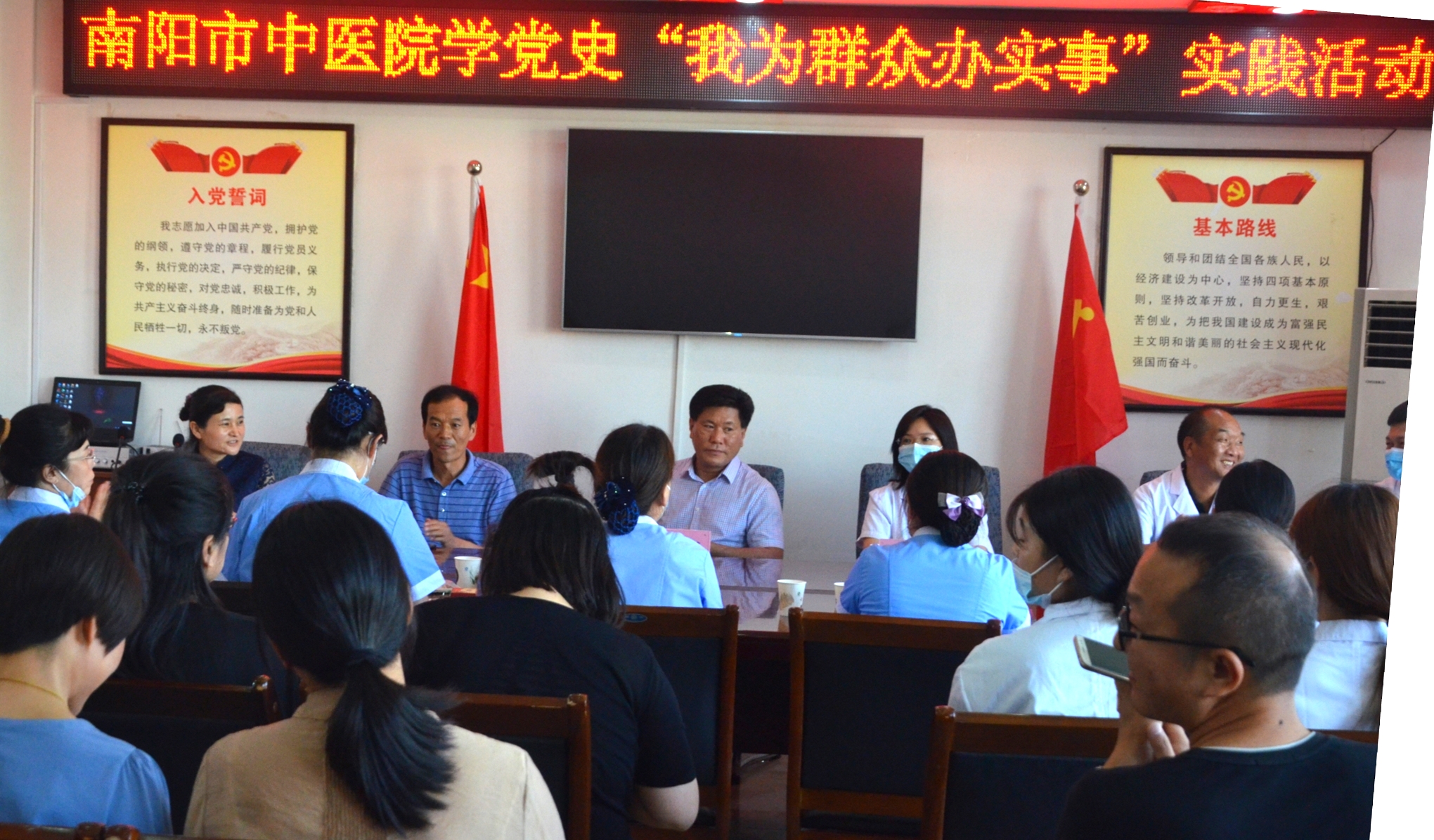 17卧龙区人社局.jpg