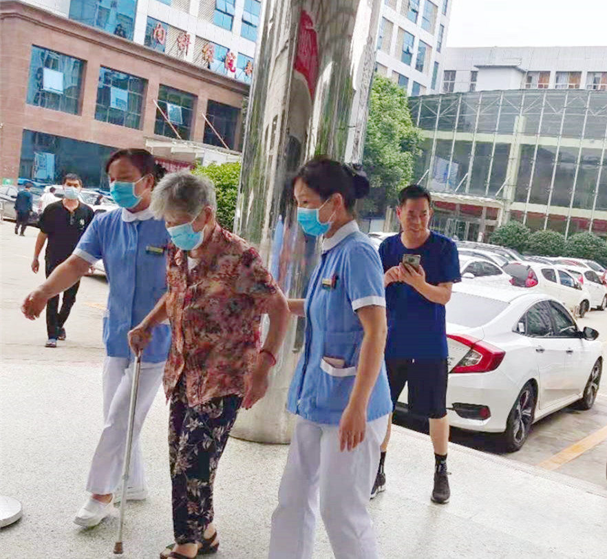 10使用用接病人_副本.jpg