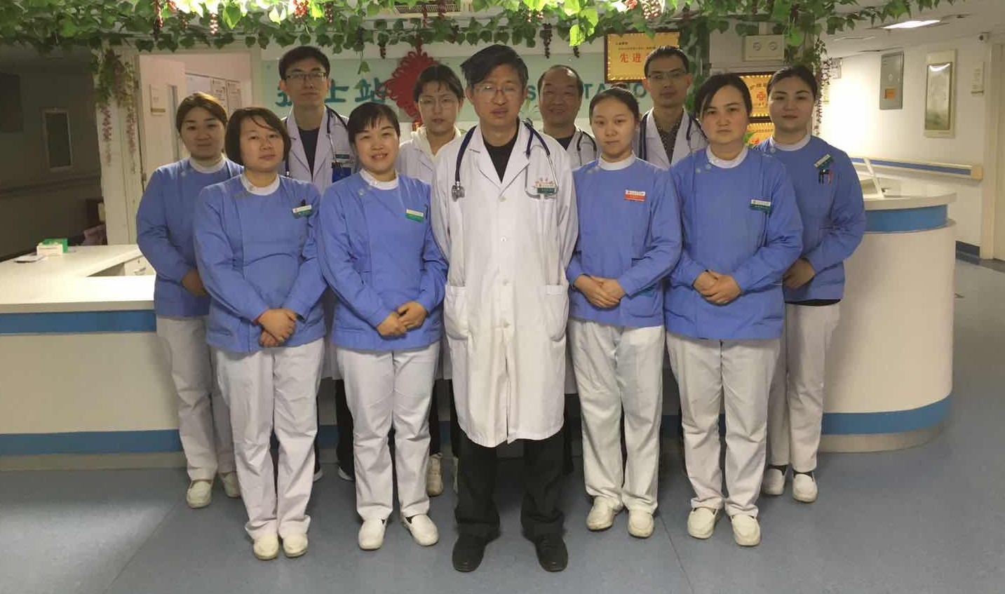 内一科集体照_看图王.jpg