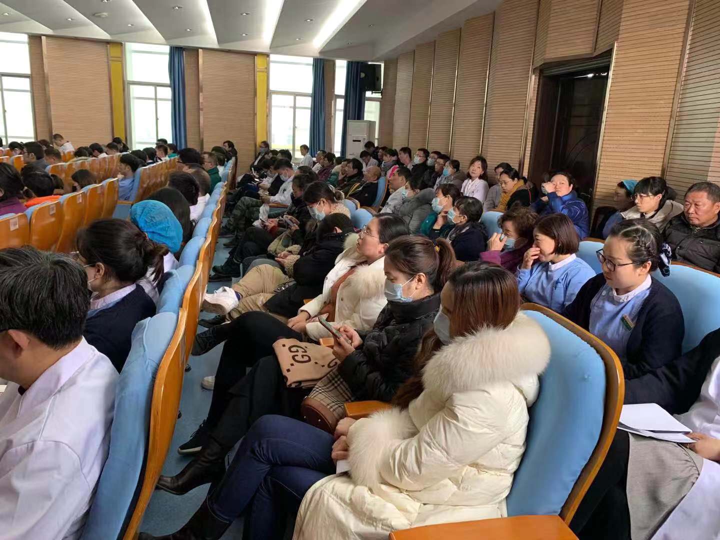 0003防控会集体照.jpg