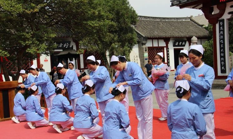 008授帽仪式_看图王_看图王.jpg