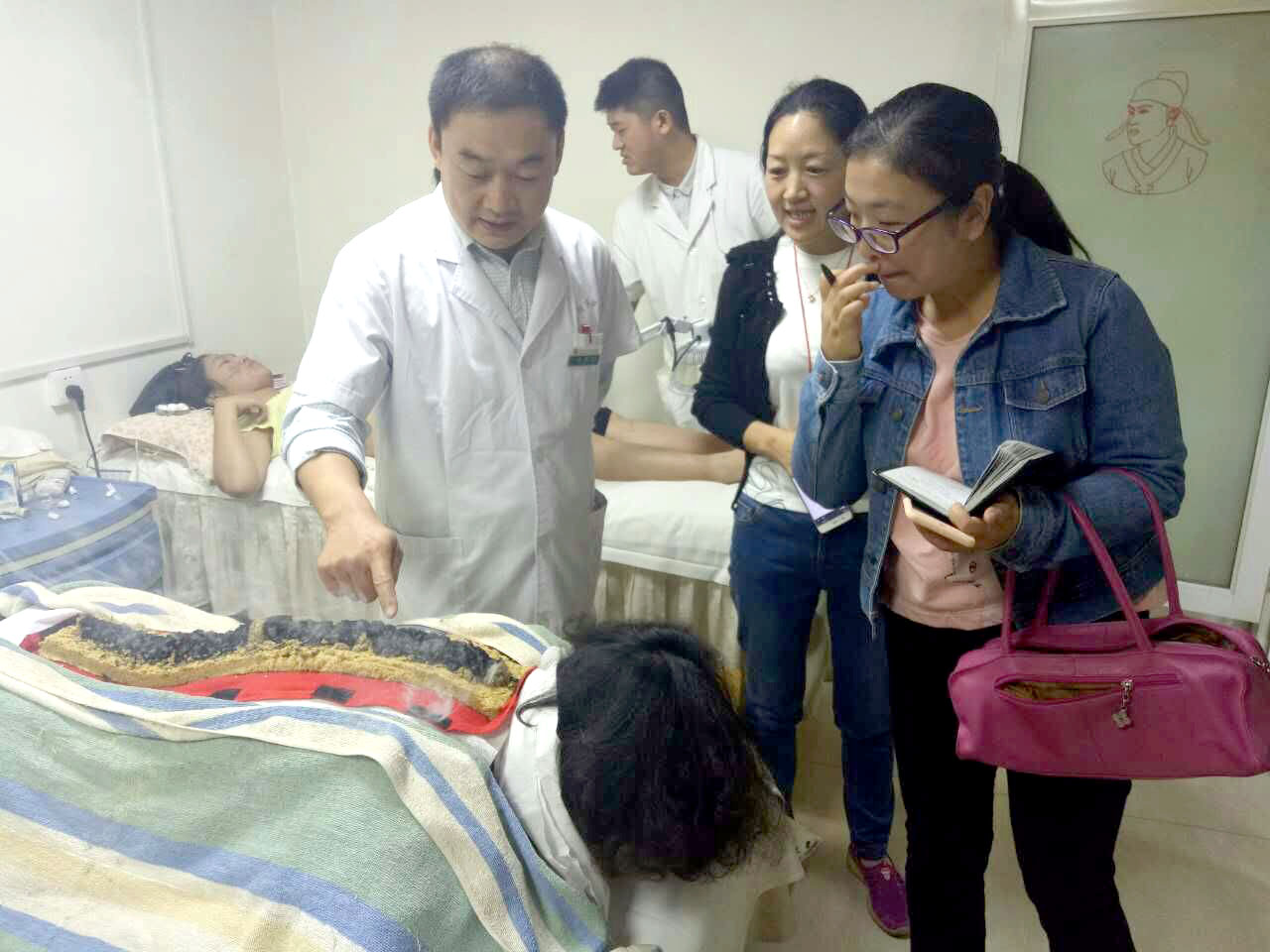 董军艾灸图片.jpg