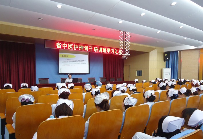 刘杨11.21.jpg