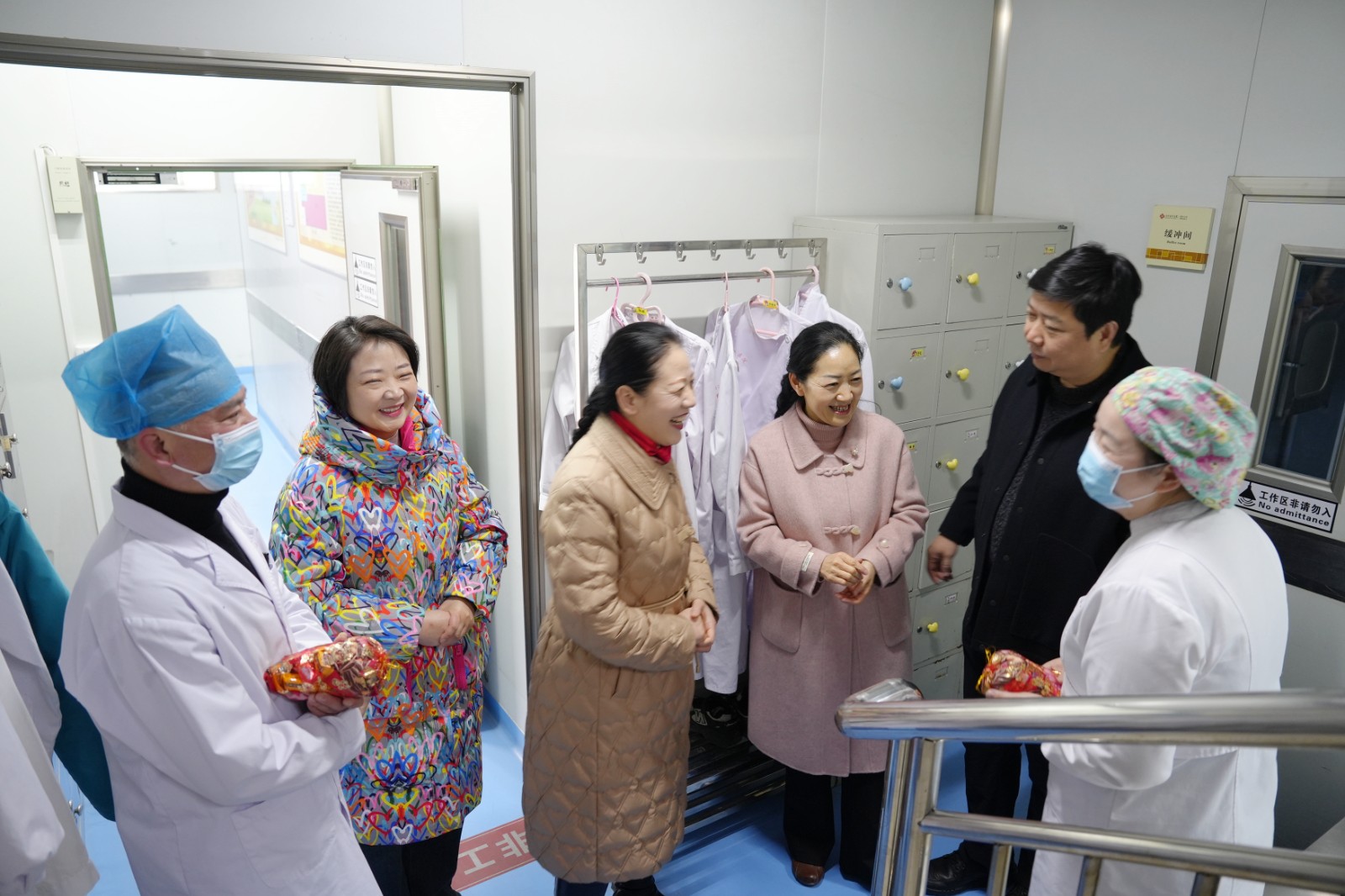 徐付霞，燕梅.jpg